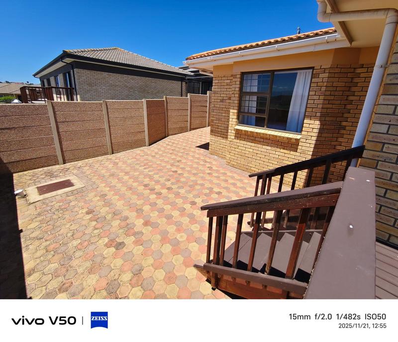 3 Bedroom Property for Sale in Reebok Western Cape